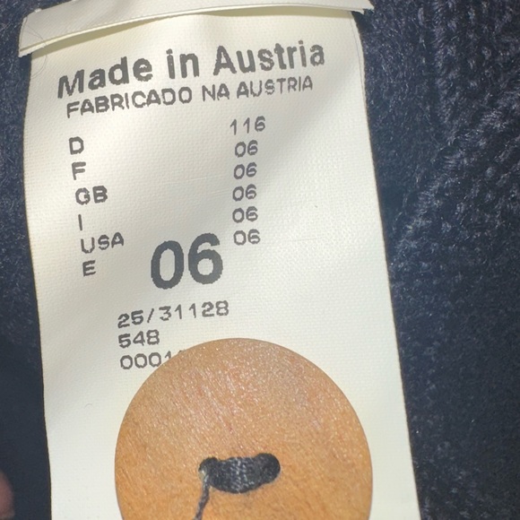 Giesswein - Wool Jacket - Navy - Limited Edition - 2 available ( 4T & 6 ) - Picture 8 of 9